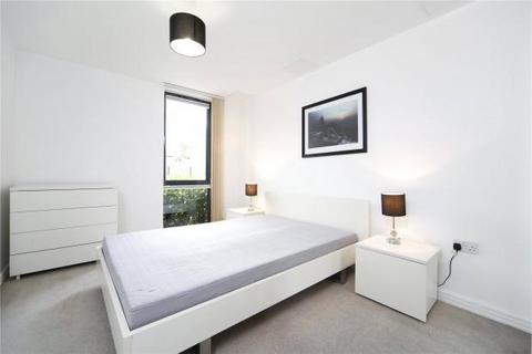 1 bedroom flat for sale, Annabel Close, London, E14