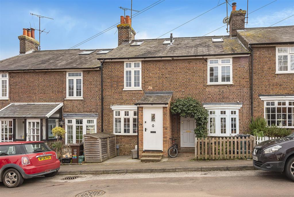 Necton Road, Wheathampstead 3 bed terraced house £489,000
