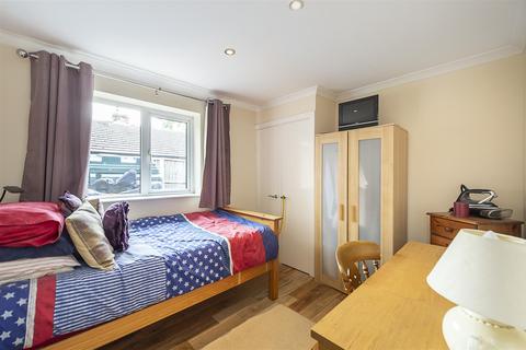 Hartland The Green, Peters Green, Luton, LU2 9QL