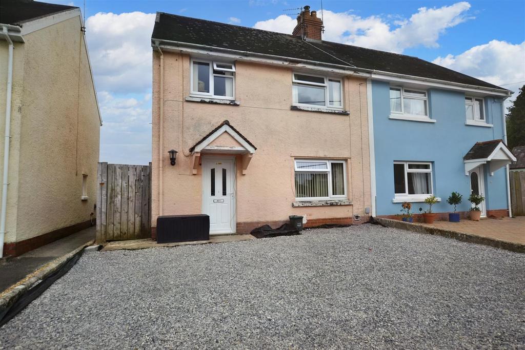 The Rise, Redberth, Tenby 3 bed semidetached house for sale £200,000
