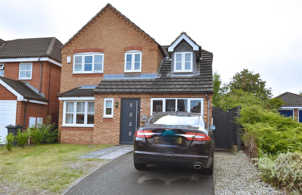 Green Close, Renishaw, Sheffield, S21 3 bed detached house £260,000