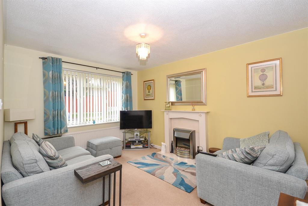 Ash Close, Norman Hill, Dursley, GL11... 3 bed semidetached house £