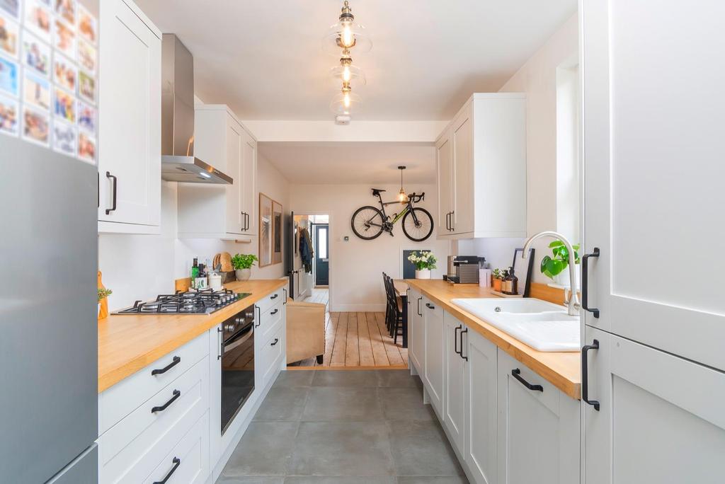 DAORYRUBMEP1 - Kitchen A.jpg