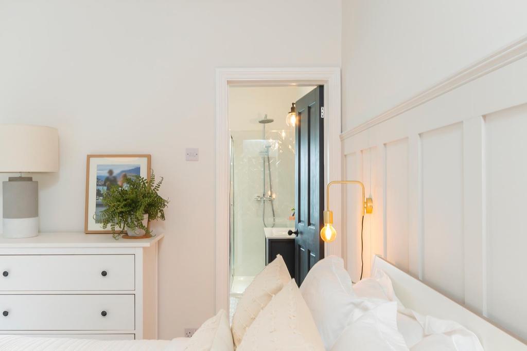 DAORYRUBMEP1 - Bedroom B.jpg