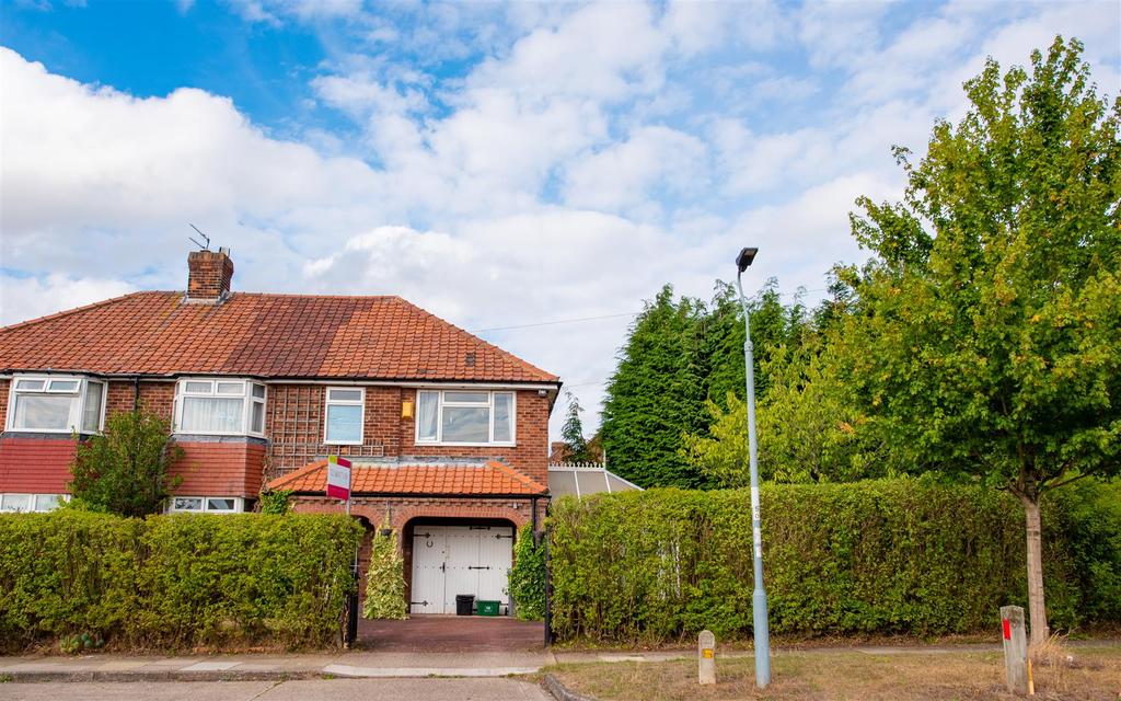 Askham Lane, York 4 bed semidetached house for sale £400,000