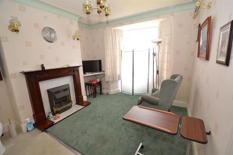 25 Brecks Road, Clayton, Bradford, BD14 6DU