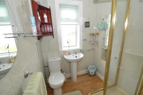 25 Brecks Road, Clayton, Bradford, BD14 6DU