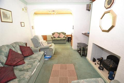 25 Brecks Road, Clayton, Bradford, BD14 6DU