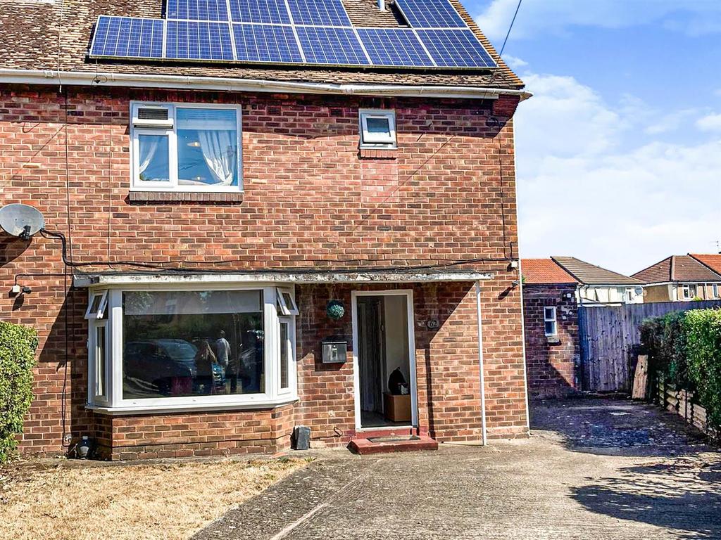 Queensway, Leamington Spa 4 bed semidetached house £1,200 pcm (£277 pw)