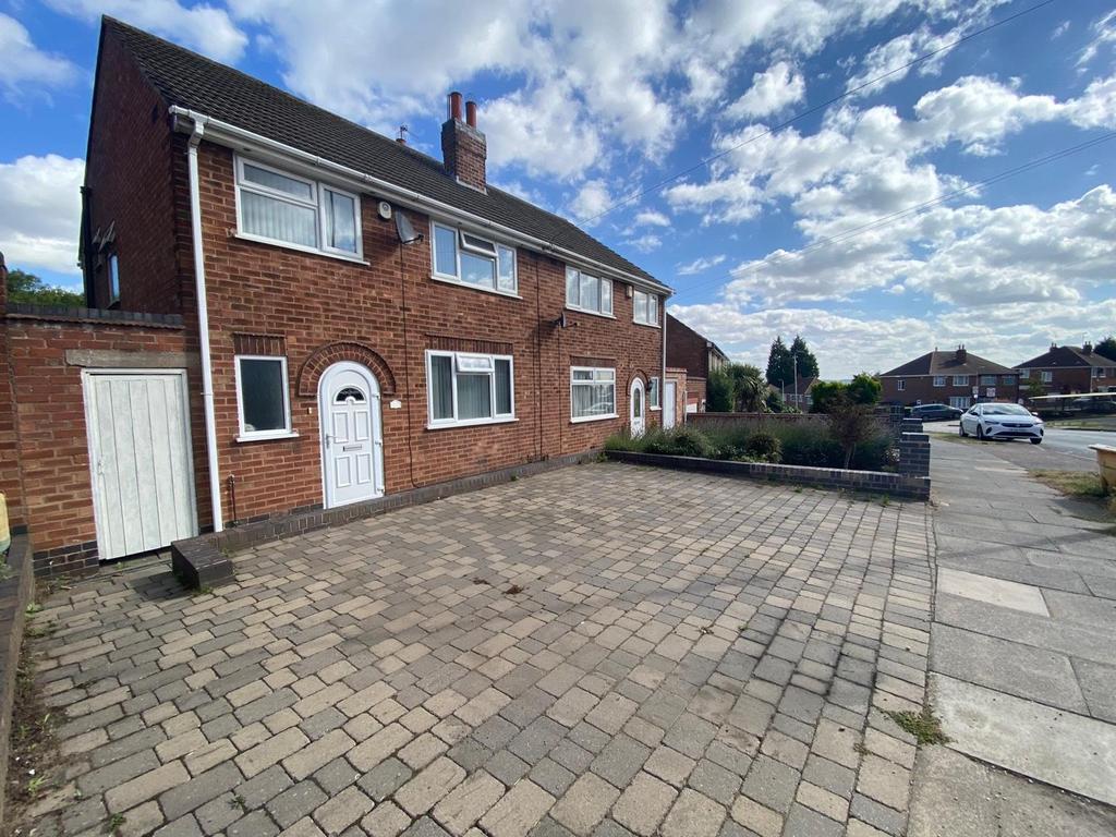 Heacham Drive, Leicester 3 bed semidetached house for sale £294,000