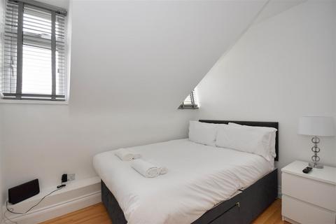 2 bedroom flat for sale, Old Dover Road, Canterbury