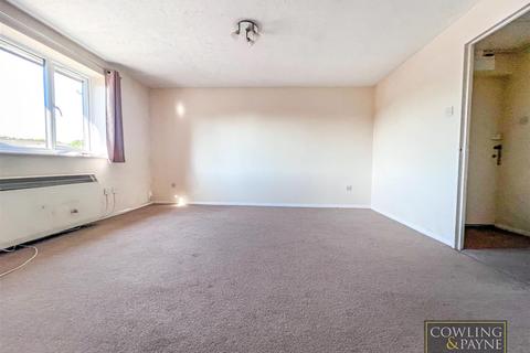 127 Chestnut Road, Vange, Basildon, SS16 4TD