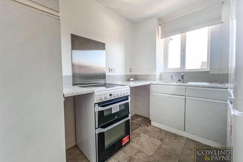 127 Chestnut Road, Vange, Basildon, SS16 4TD