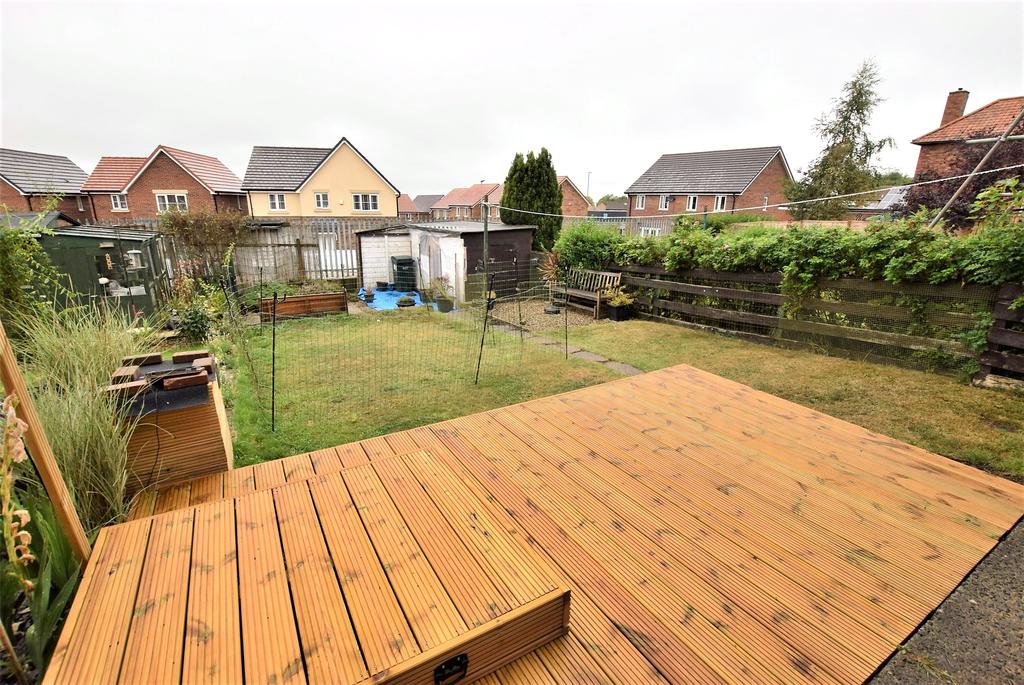Carnforth Gardens, Gateshead, NE9 2 bed apartment £85,000