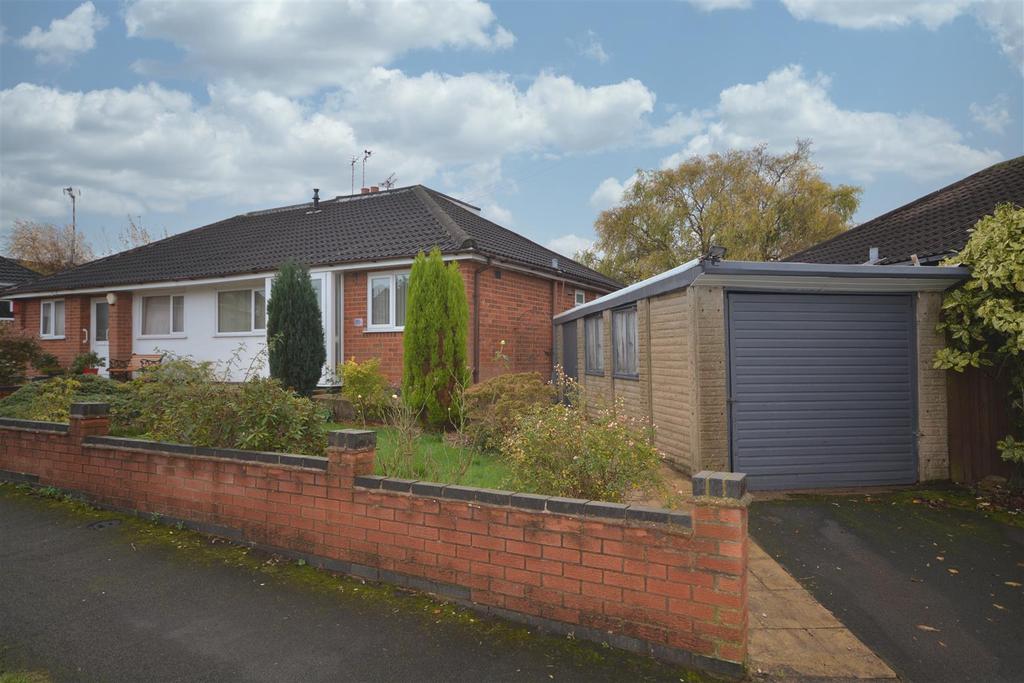 Robert Road, Exhall, Coventry 3 bed semidetached bungalow £225,000