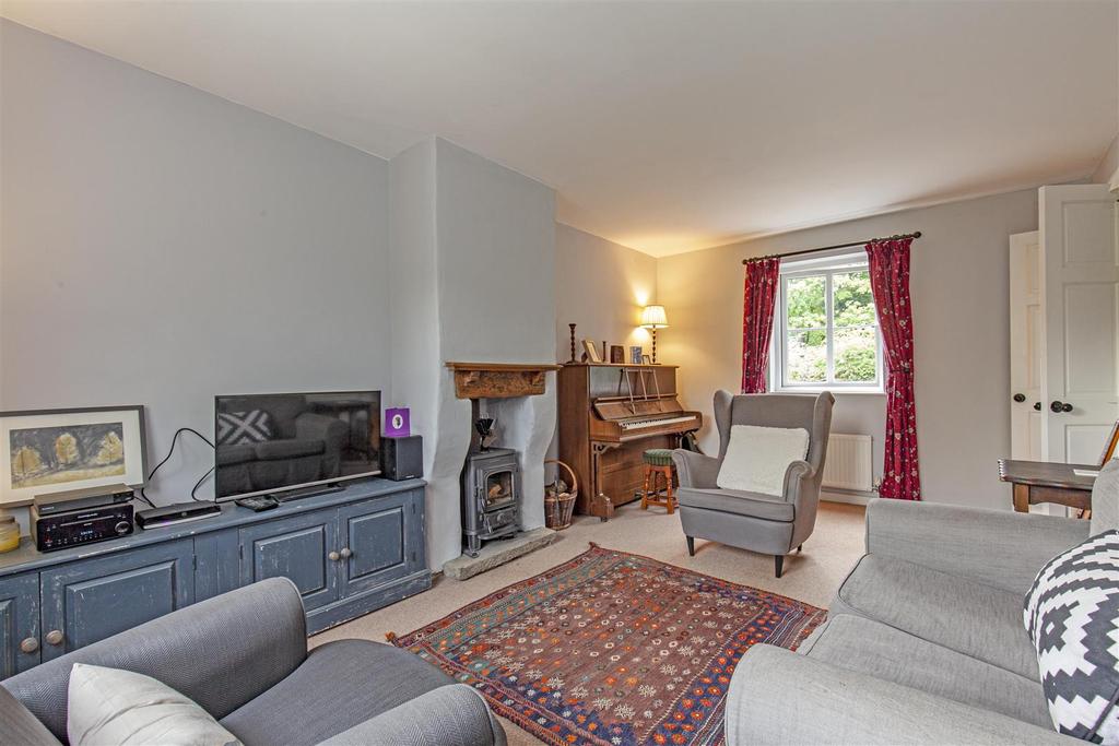 Reception Room-3.jpg