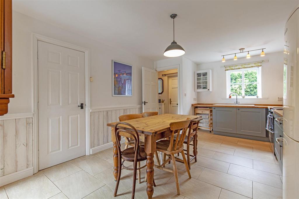 Kitchen-3.jpg