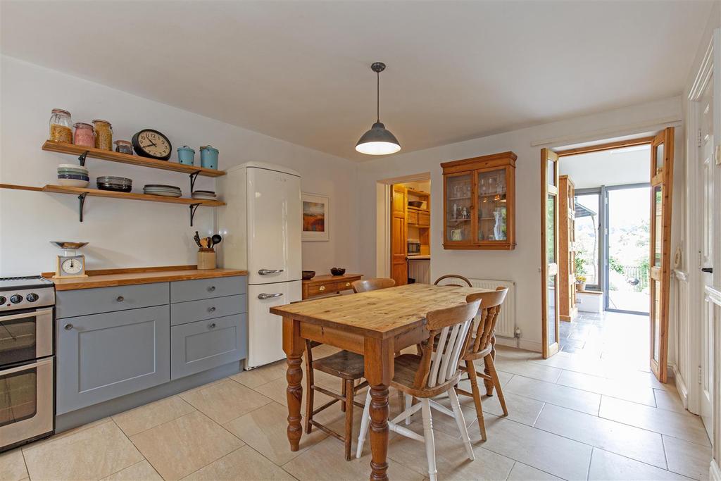 Kitchen-1.jpg