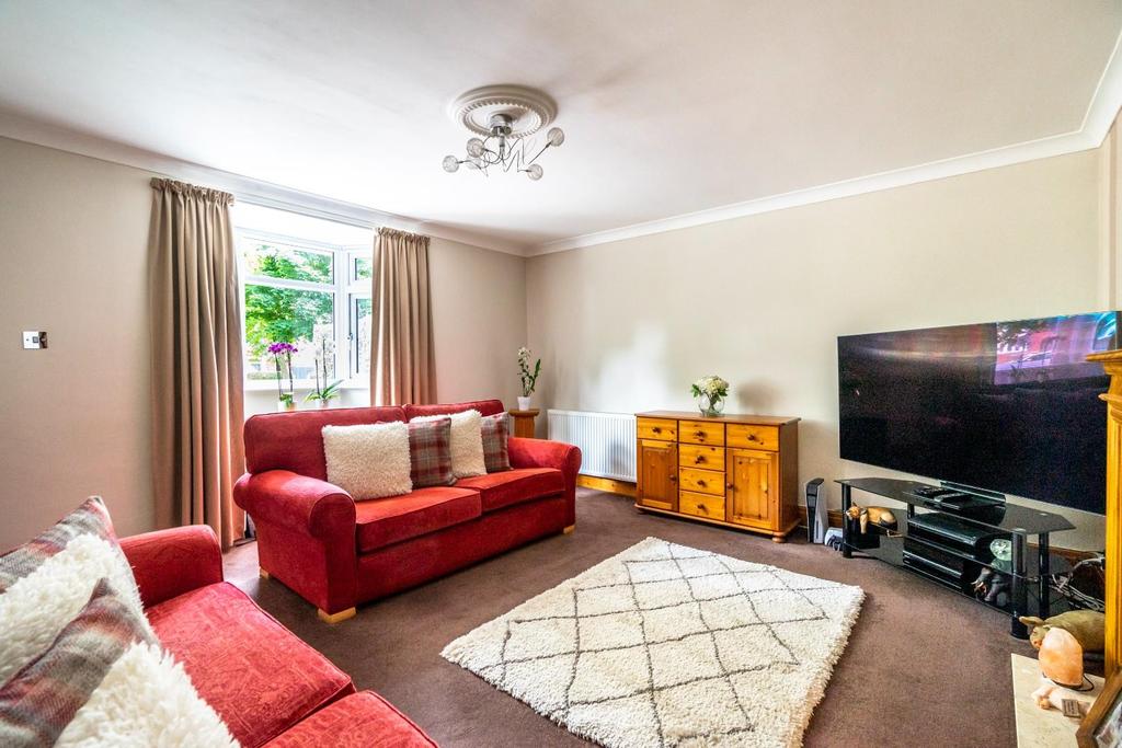 Kingsway North, Clifton, York 2 bed end of terrace house for sale £