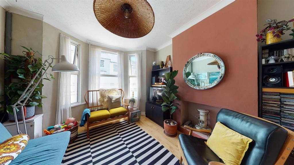 Clarence Street, Folkestone 4 bed terraced house £295,000