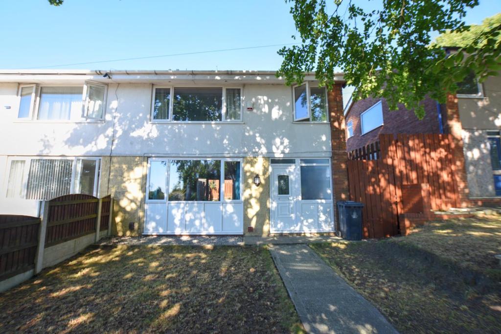 Infirmary Road, Blackburn 3 bed semidetached house for sale £130,000