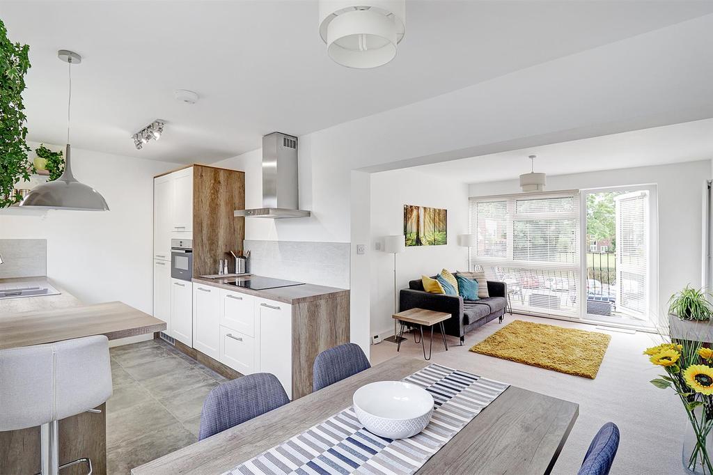 Townfield Gardens, Altrincham 2 bed apartment £230,000