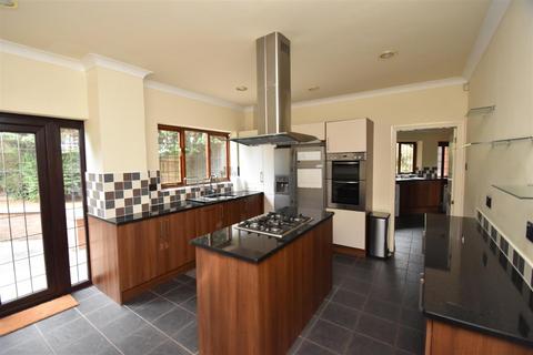 4 bedroom detached house to rent, Keepers Lodge, Popes Lane, Tettenhall