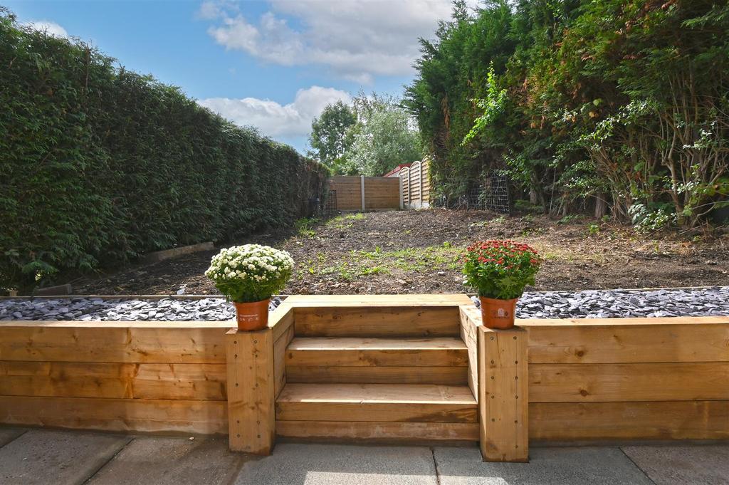 Greaves Lane, Stannington, S6 6BA 3 bed semidetached house £295,000