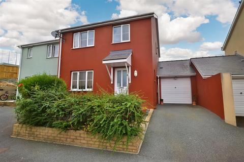 3 bedroom semi-detached house for sale - Hubberston Court, Hubberston, Milford Haven