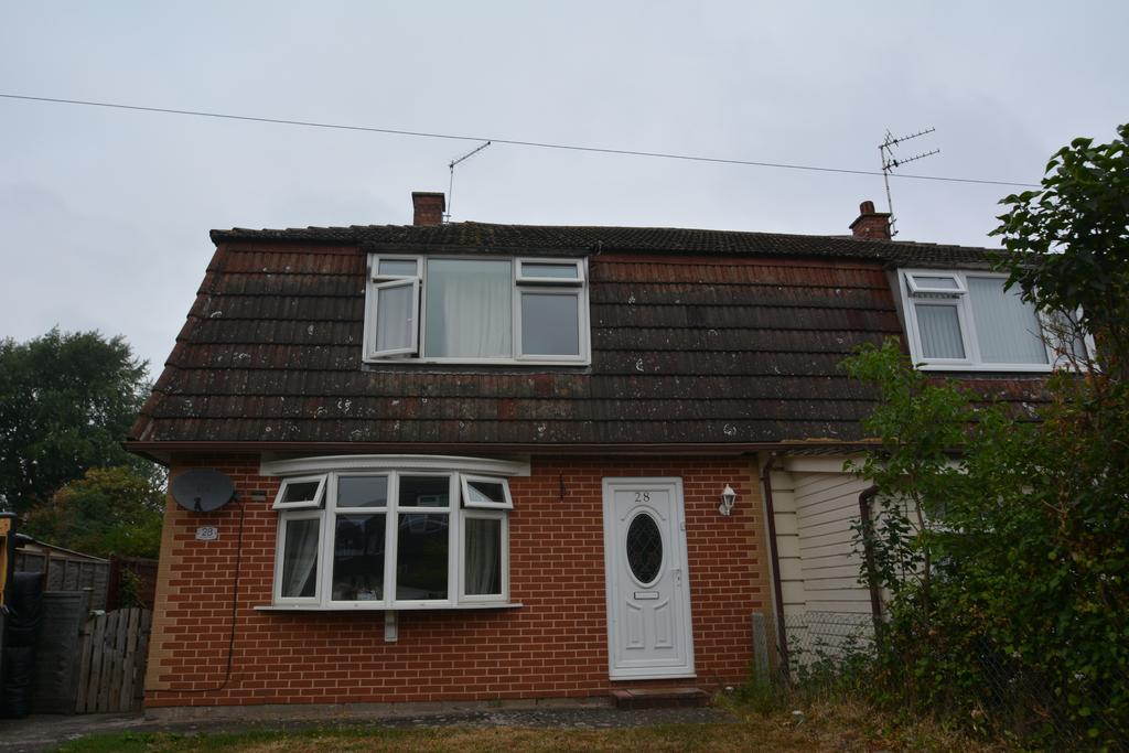 Escley Drive, Hereford, HR2 3 bed semidetached house for sale £160,000