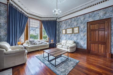12 Myrtle Park, Glasgow, G42 8UQ