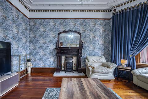 12 Myrtle Park, Glasgow, G42 8UQ