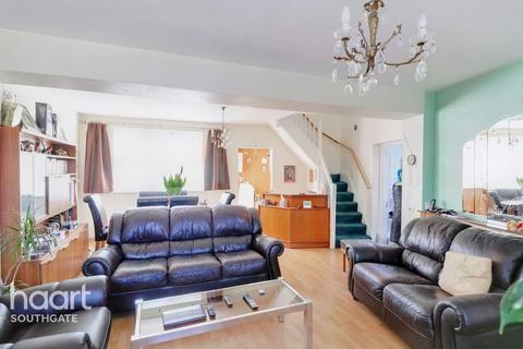 4 bedroom end of terrace house for sale - Avenue Road, London