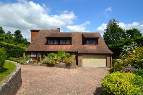 4 bedroom detached house for sale, Stunning four double bedroom detached house in West Chiltington