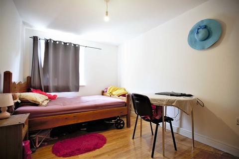 1 bedroom flat for sale - Otter Close, Stratford