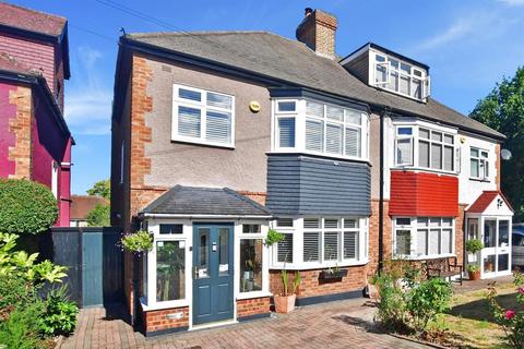 3 bedroom semi-detached house for sale - Love Lane, Woodford Green, Essex
