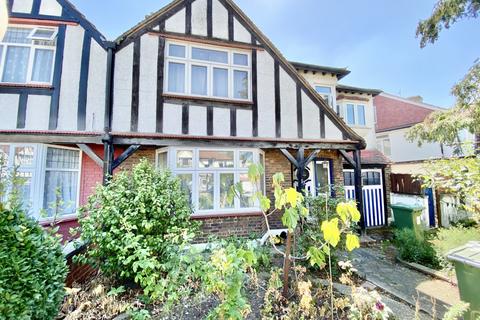 17 Redhill Drive, Edgware, HA8 5JL