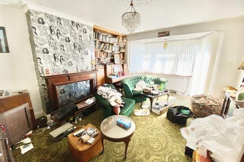 17 Redhill Drive, Edgware, HA8 5JL
