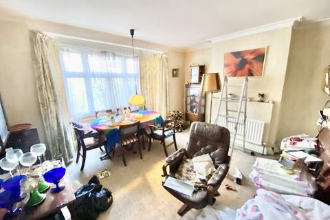 17 Redhill Drive, Edgware, HA8 5JL