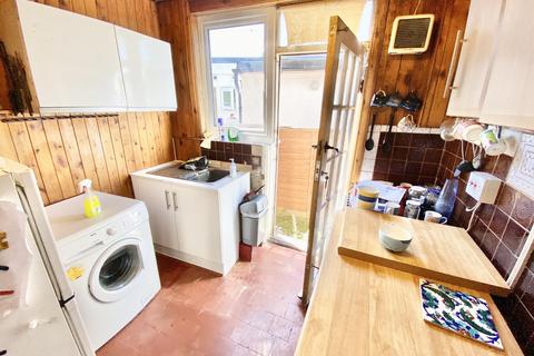 17 Redhill Drive, Edgware, HA8 5JL
