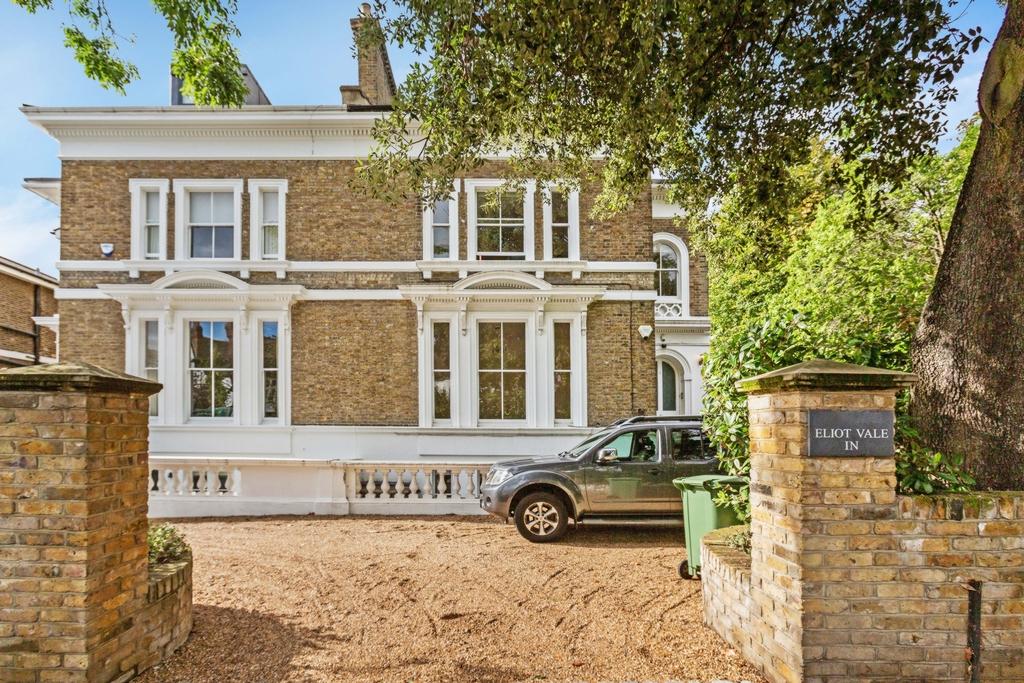 Eliot Vale, Blackheath, SE3 3 bed apartment £3,100 pcm (£715 pw)