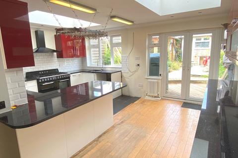 130 Towcester Road, Northampton, NN4 8LH