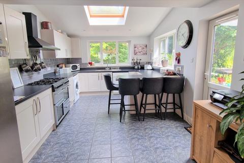 4 bedroom end of terrace house for sale, Shurland Avenue, EAST BARNET EN4