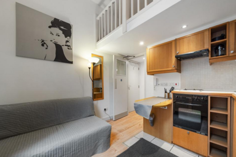 Studio to rent, Fairholme Road, West Kensington, London W14