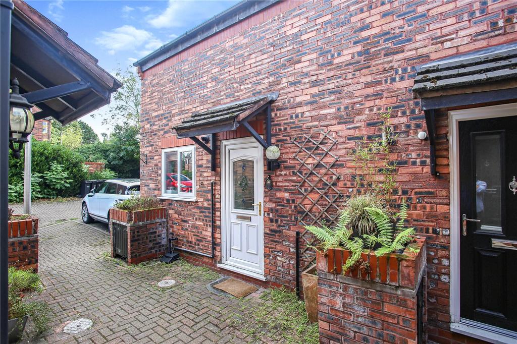Crossgate Mews, Heaton Mersey, Stockport, SK4 2 bed end of terrace