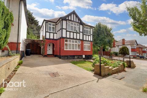 4 bedroom detached house for sale - Corringham Road, Wembley