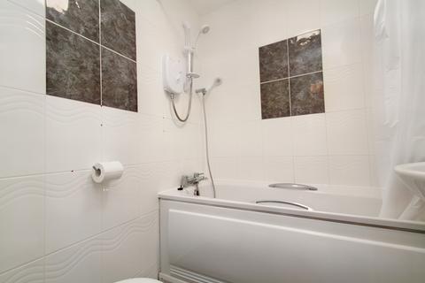 15 Cumbrian Way, Uxbridge, UB8 1XD