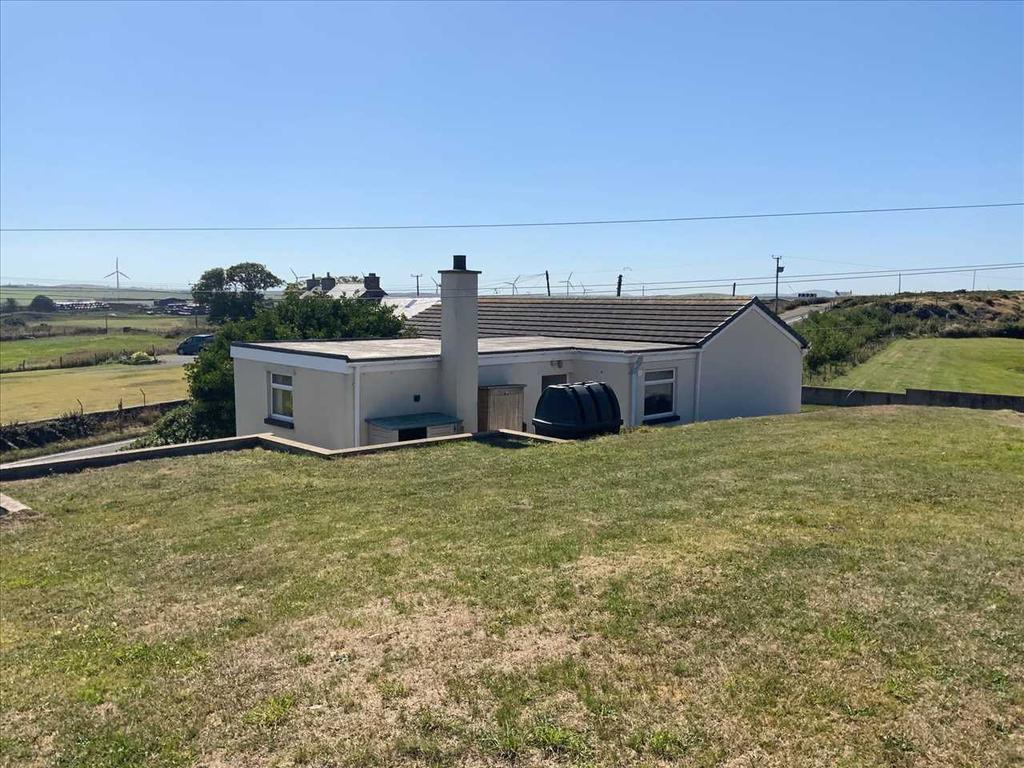 Refail Fach, Cemaes,Isle of Anglesey 3 bed detached bungalow for sale
