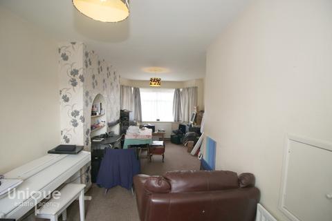 46 Carnforth Avenue, Blackpool, FY2 0BH