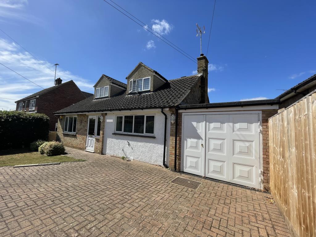 Farmoor, Oxforshire, OX2 4 bed detached house £1,700 pcm (£392 pw)